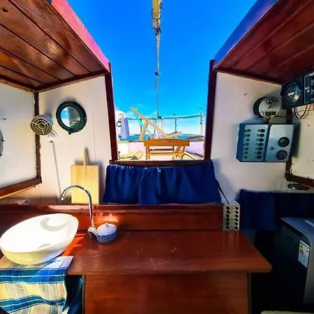 Tekne Vega-boat House